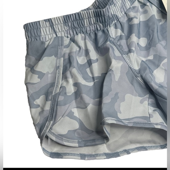 All In Motion Girl's Size Small 6/7 T.Blue Multicolor Running Athletic Shorts - Picture 3 of 8